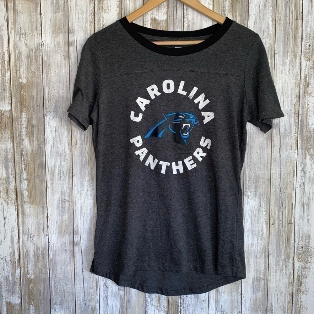 Carolina Panthers Women’s Medium Tee NWT NFL Gray Fitted Shirt Football Fan